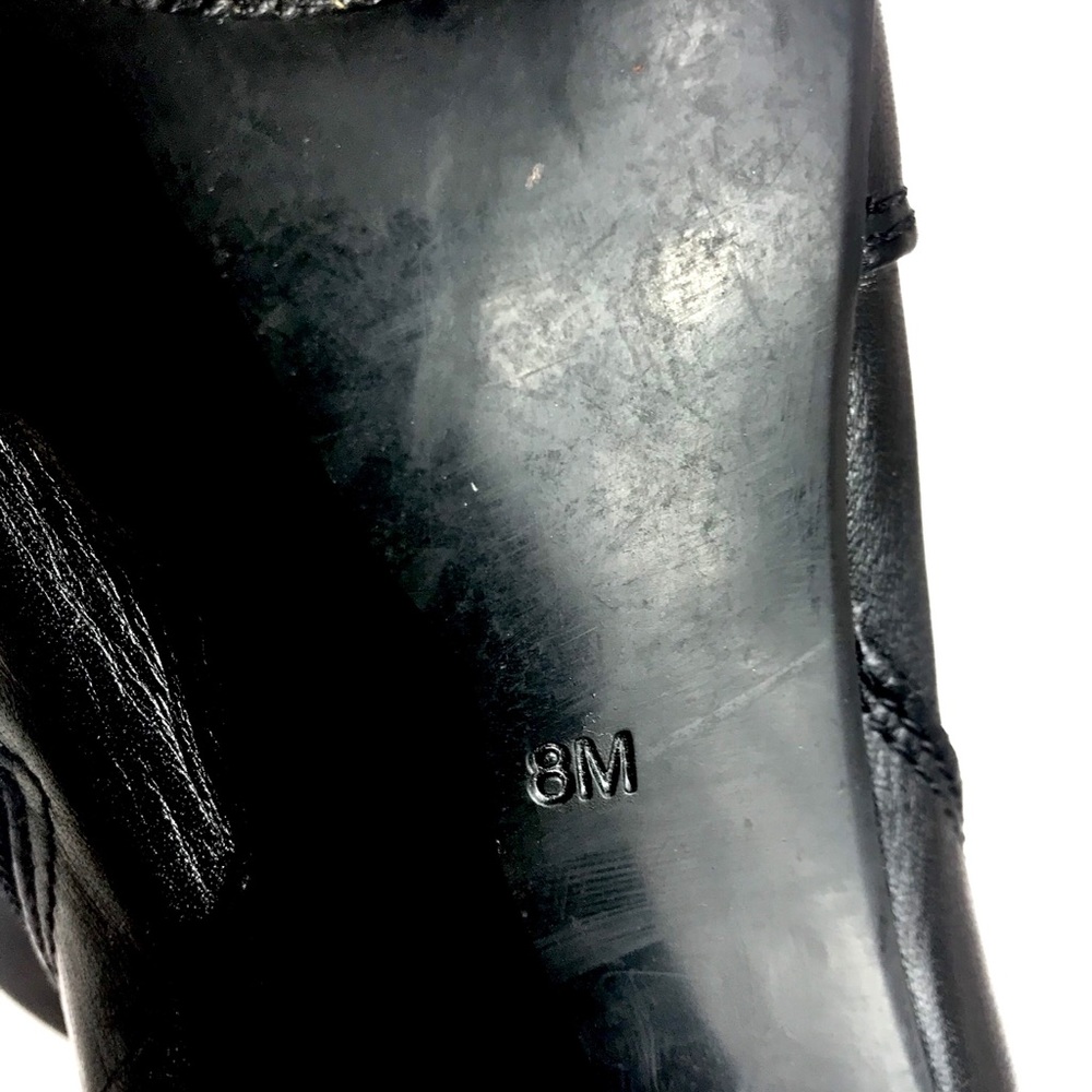 GUESS boots, Black w/Heels & Zippered Back, Size 8 - Picture 4 of 15